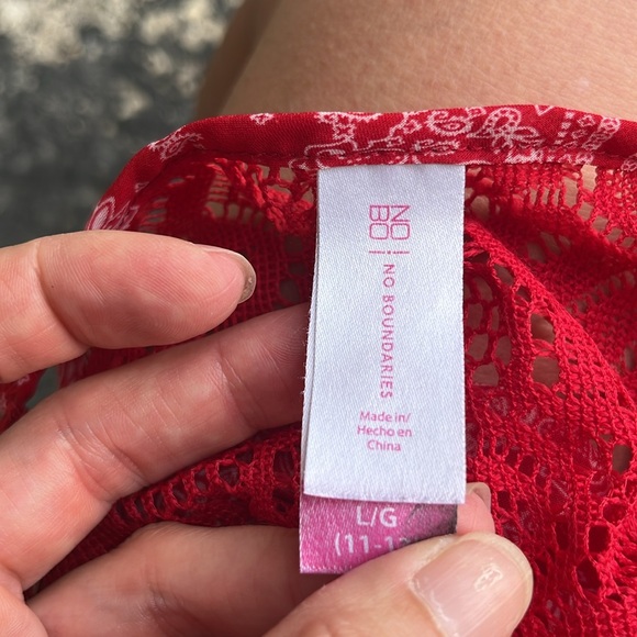 Like new no boundaries red bandanna tank top - Picture 6 of 12